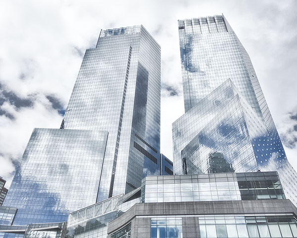 MANHATTAN CLOUDSCAPE - NEW YORK CITY - NEW YORK IN COLOUR