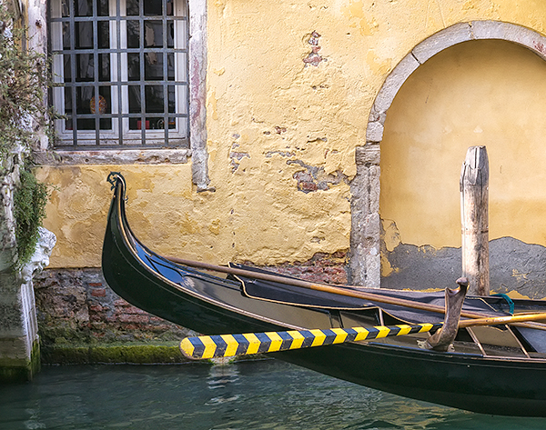 GONDOLA AT REST - VENICE - VENICE IN COLOUR