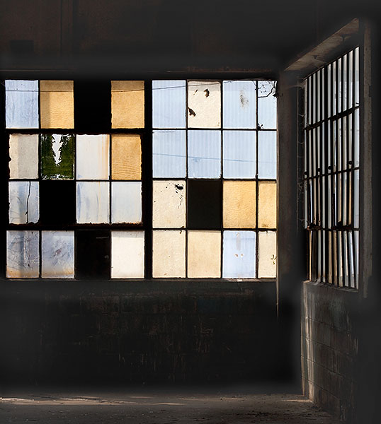 INTERIOR WINDOWS #1 - BRANTFORD - MASSEY-FERGUSON - BRANT COUNTY