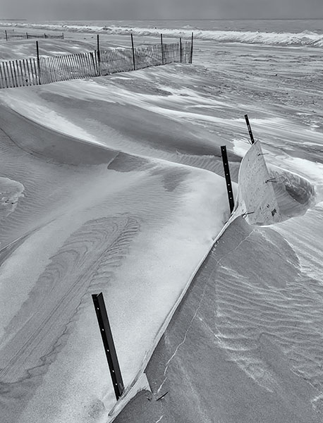 WINTER STORM - LONG POINT BEACH - SNOW/SAND FENCES, LONG POINT