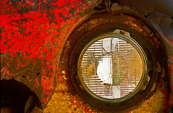 VINTAGE FORD - THE WRECKING YARD PROJECT