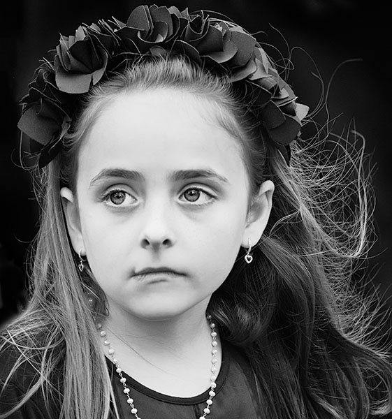 GIRL AT WEDDING - TIMES SQUARE - LARRY'S 2017 TENSET
