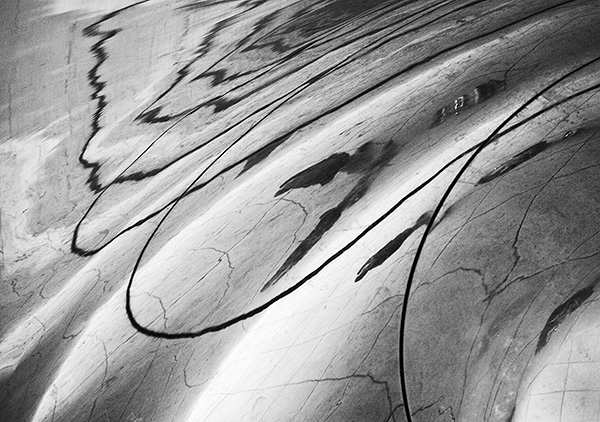 CLOUD GATE #1 - CHICAGO - B&W - IN THE CITY