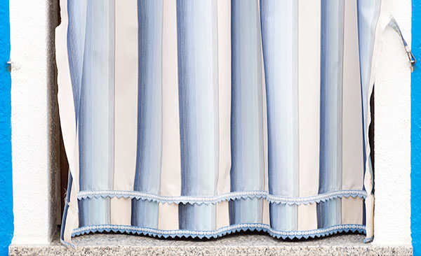 BLUE STRIPES - BURANO - THE LAGOON ISLANDS