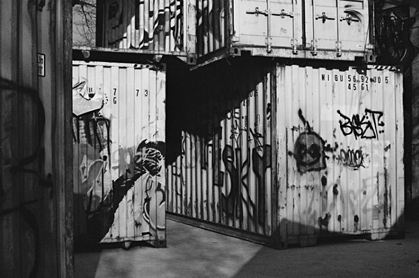 Containers (798) - China