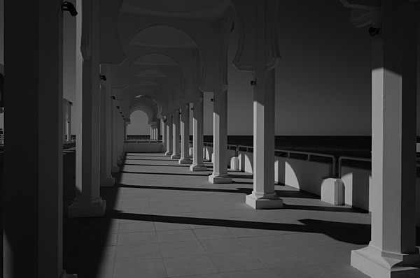 Plaza (Jeddah) #3 - Digital Black and White Images
