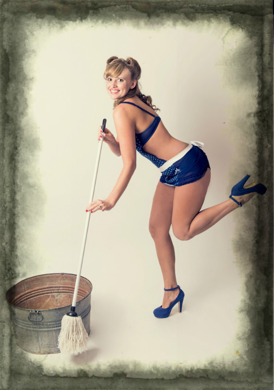  - CHERRY PIE PINUPS