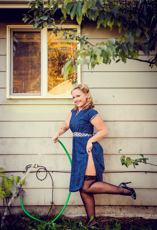  - CHERRY PIE PINUPS