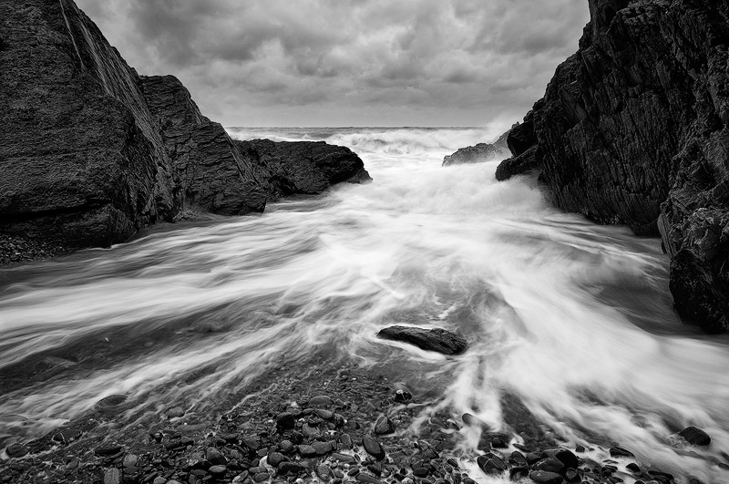 Ballytrasna, black and white