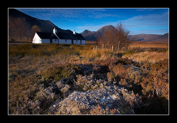 Frosty Black Rock Cottage - Mainland Scotland