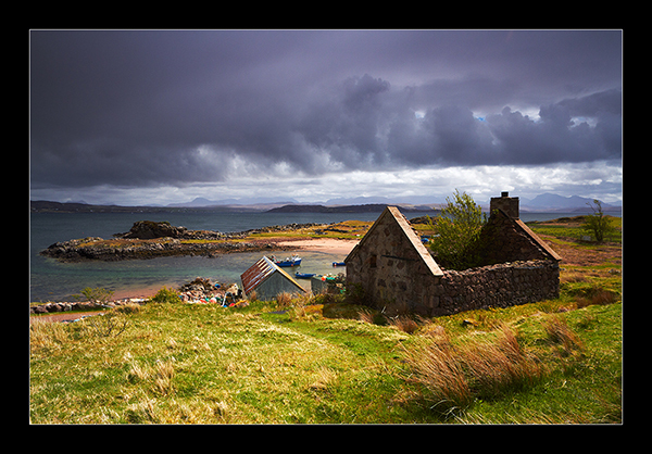 Cove Harbour - Mainland Scotland