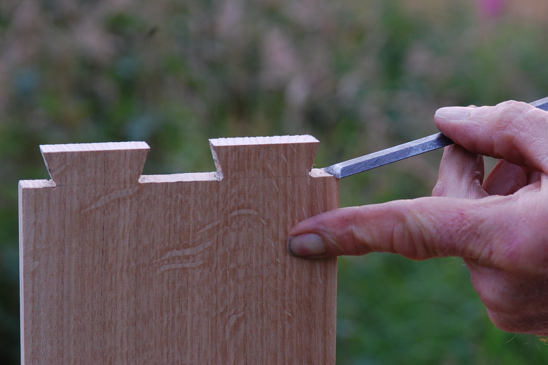 Hand Pairing Dovetail Joints