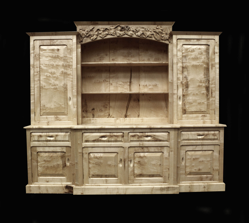 Handmade Kitchens Hampshire, Bespoke Kitchens Hampshire, Free Standing Kitchens, Kitchen Dresser, Country Kitchens, Bespoke Kitchens London
