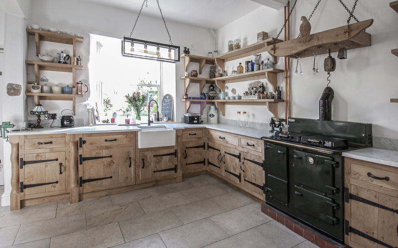 Handmade Farmhouse Kitchens | Period Farmhouse Kitchens