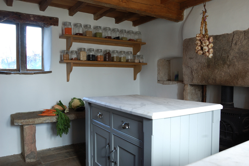 Shaker Painted Kitchens, Bespoke Painted Kitchens, English Pantry Kitchens, Handmade Painted Kitchens.