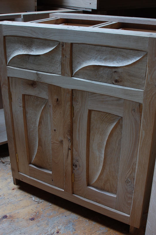 Enchanting Bespoke Handmade Kitchen Furniture.