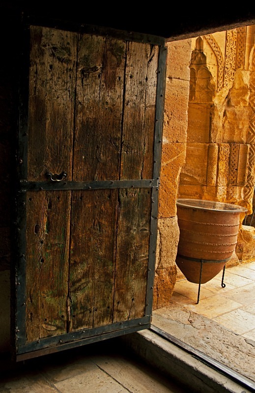 Light and Shadow: The Inner doors, Sahrihan Caravanserai - TRAVEL PHOTOGRAPHY: TURKEY