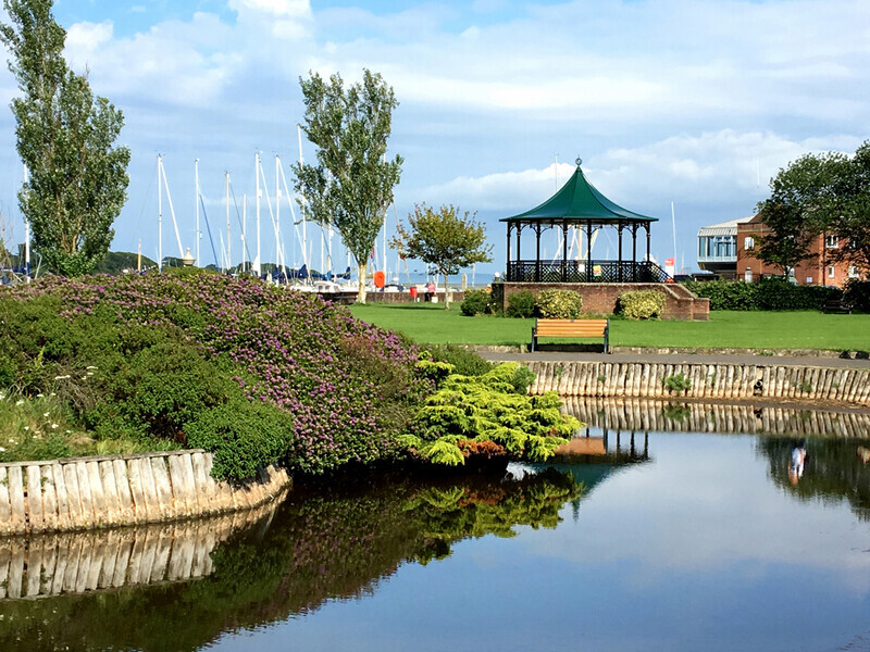 Lymington Graham Wiffen - Bath Rd Bandstand - Lymington Flower Festival 2019
