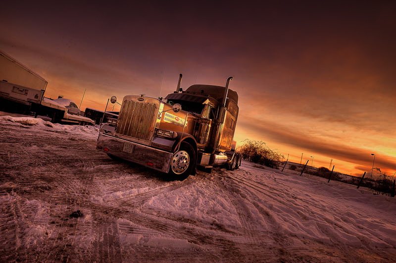  - American Dream Trucks Peterbilt 379 'Ice Road Truckers'