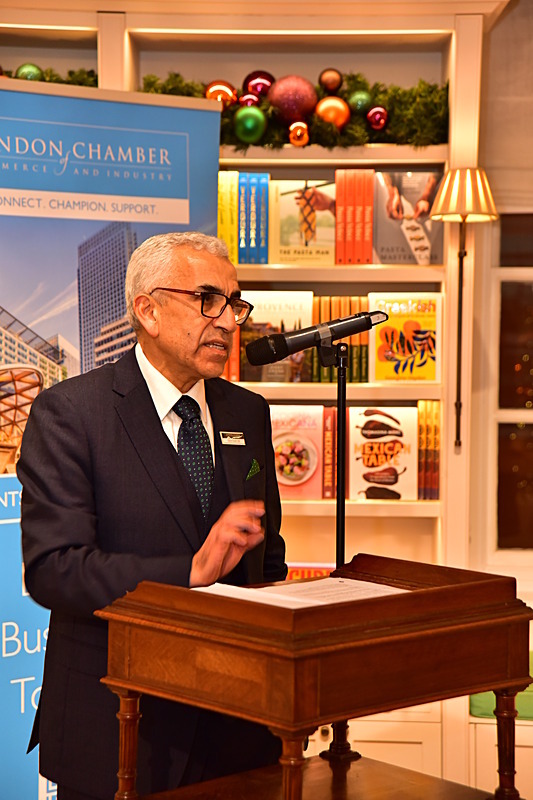 damianwalker 10 - LCCI  Winter Reception at F & M