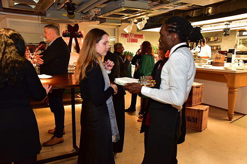 damianwalker 101 - LCCI  Winter Reception at F & M