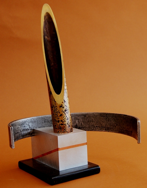 Princess Vase - Pedestal Sculptures