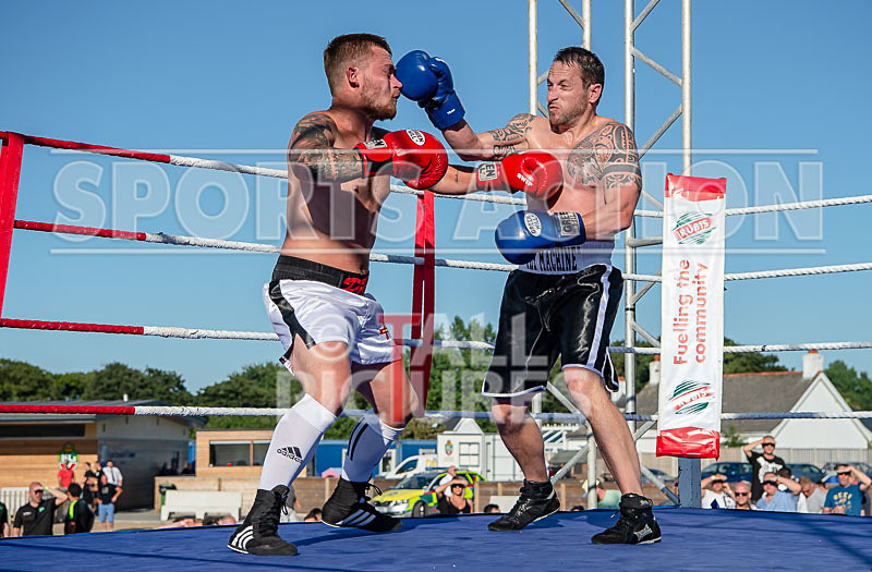 BOUT-3- Simon The Machine March v Rob The Brutal Brehaut-32 - BOUT-3 Simon 'The Machine' March v Rob 'The Brutal' Brehaut
