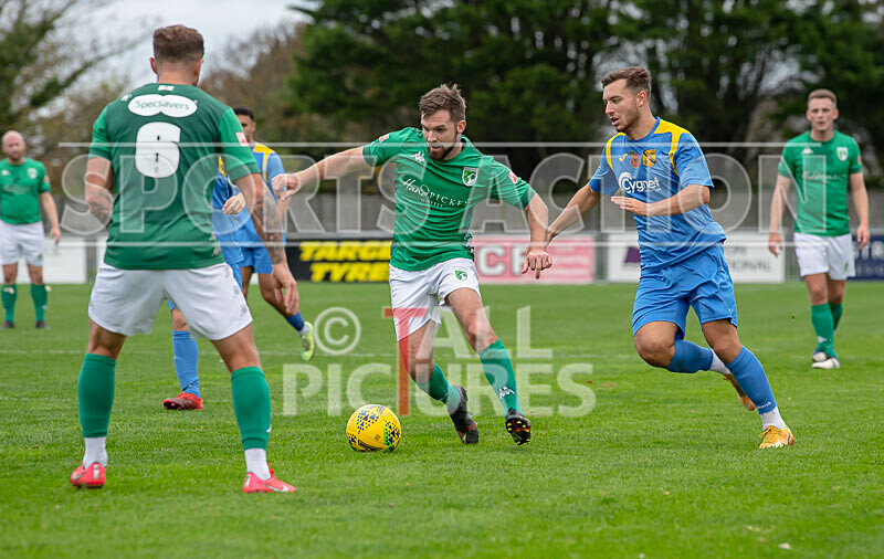 GFC v Westfield FC_13-11-2021-16 - GUERNSEY FC v WESTFIELD FC