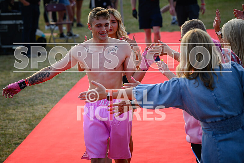 BOUT 11 - Raging Bull Jay Rive v Reece the Bomber Blondel-3 - BOUT 11 - 'Raging Bull' Jay Rive v Reece 'the Bomber' Blondel