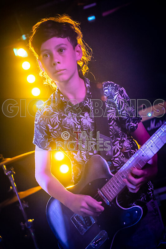 Black Eye-10 - BLACK EYE