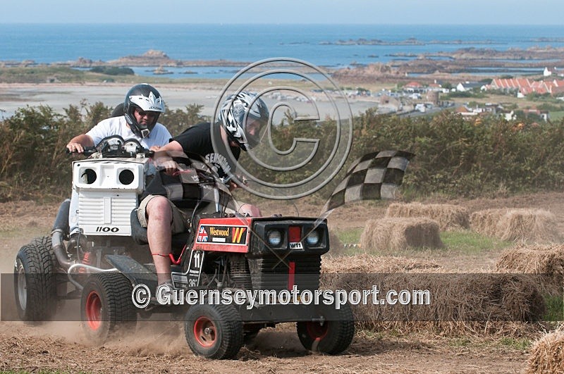 Hogwash_09-71 - HOGWASH 2009 - SCENE