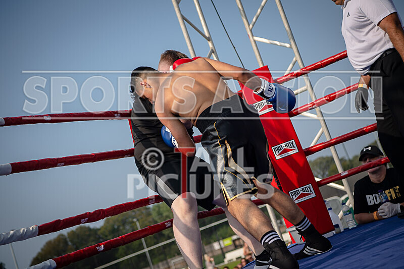 BOUT 6 - Tony -Foxey- Fox v Tyler -the Lion- Quintels-19 - BOUT 6 - Tony 'Foxey' Fox v Tyler 'the Lion' Quintels
