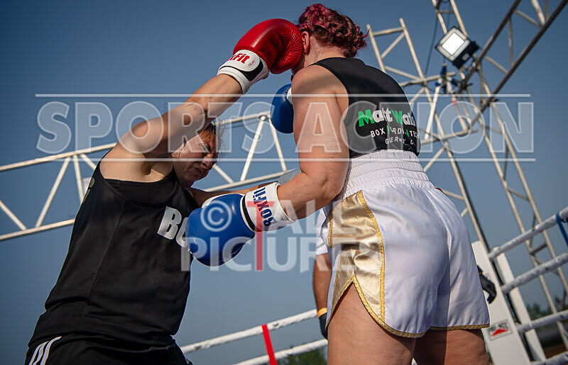 BOUT 5 - Emma -the Mentalist- Martin v Katie -the Lioness- Le Tissier- - BOUT 5 - Emma 'the Mentalist' Martin v Katie 'the Lioness' Le Tissier