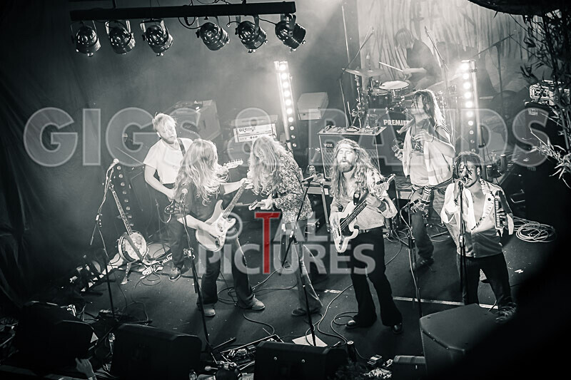 The Recks-929 - THE RECKS