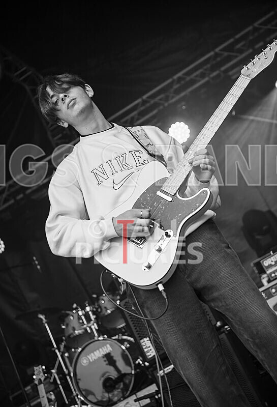 High Voltage-11 - HIGH VOLTAGE