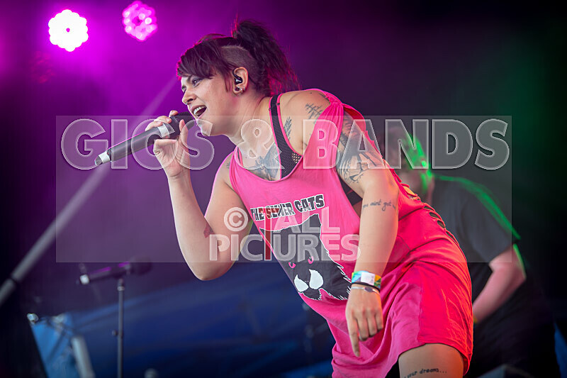 Millie Manders  The Shut Up-1 - MILLIE MANDERS & THE SHUT UP