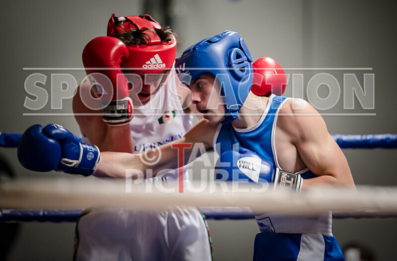 BOUT 5 - Ethan Le Moignan v Yoan Slaveykov-12 - BOUT 5 - Ethan Le Moignan v Yoan Slaveykov