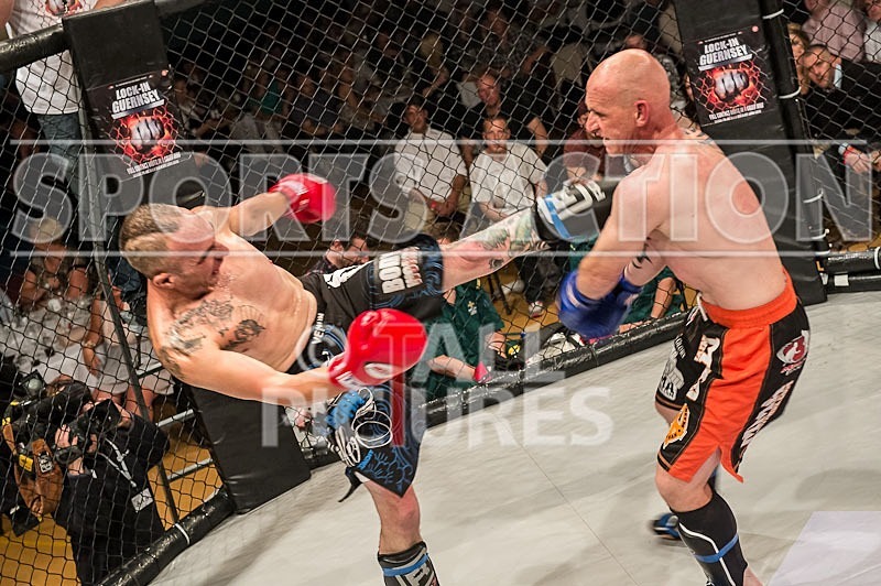 Cage Fighting_2012_Bout 10-46 - BOUT-10