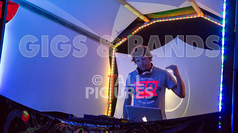 The Peace Tent_2015-20 - CHAOS PEACE TENT 2015