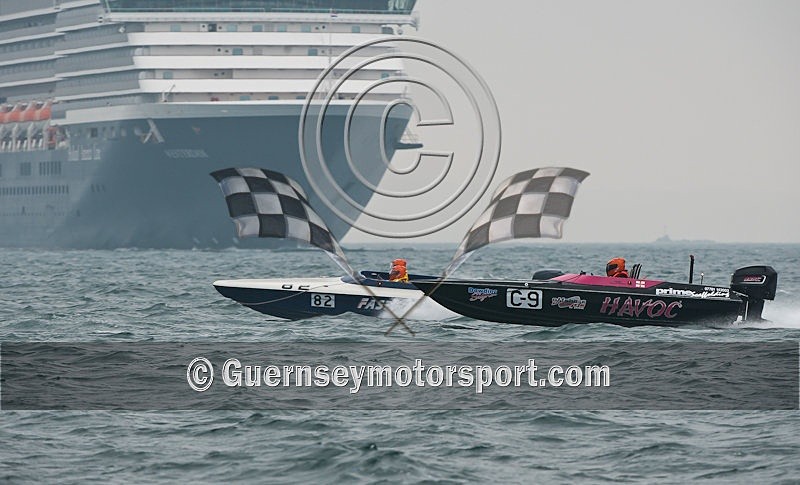 Powerboat-5 - POWERBOAT RACING 2010