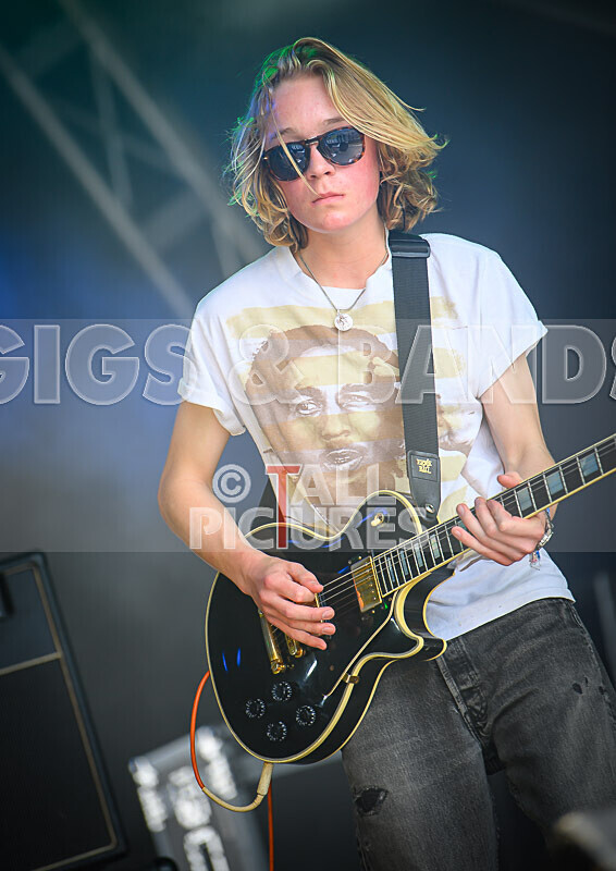 Sonic Bomb-215 - SONIC BOMB