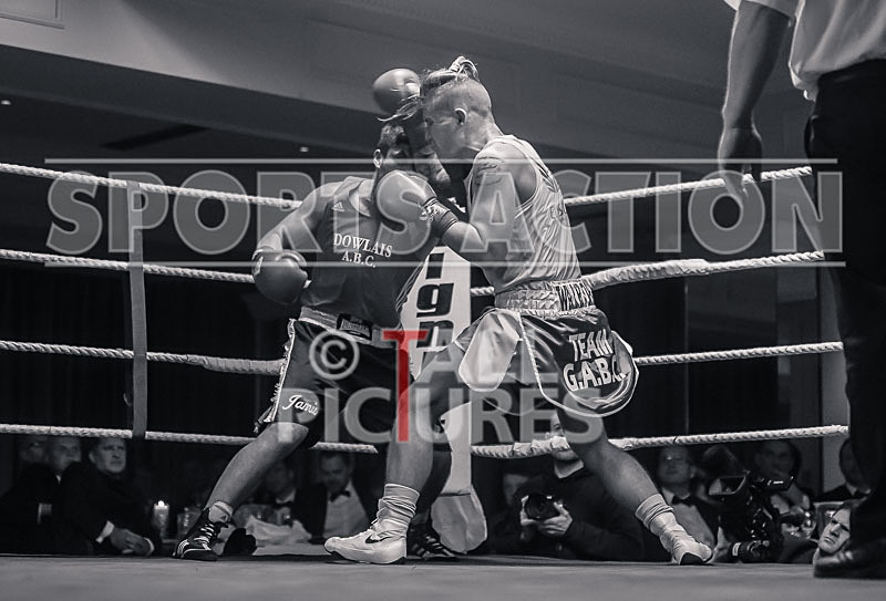 Bout 11_James Woolnough v Jamie Evans-18 - BOUT 11_James Woolnough v Jamie Evans