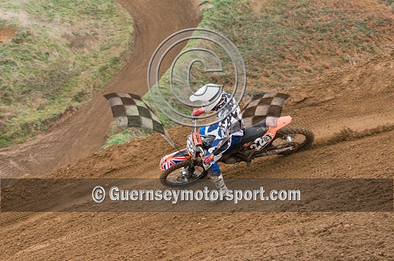 Moto-X_06-11-10-82 - MOTO-X_06-11-2010