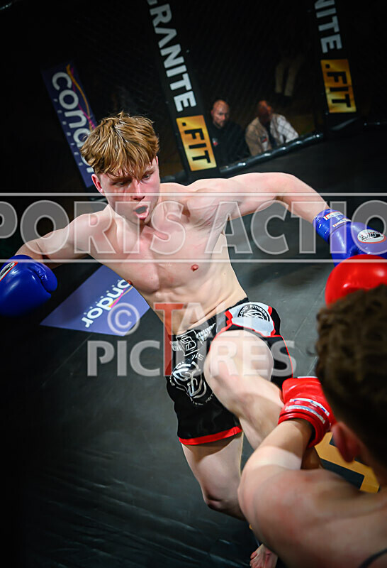 BOUT- 6 - Fin Aitkin v Pharrell Taylor-49 - BOUT 6 - Fin Aitkin v Pharrell Taylor