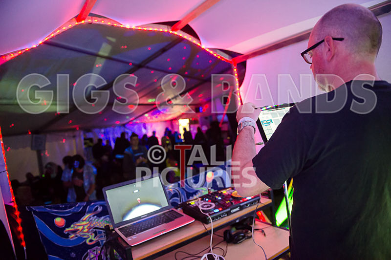 Citizen-X-37 - CITIZEN-X