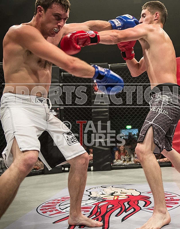 Cage Fighting_2012_Bout 1-9 - BOUT-1