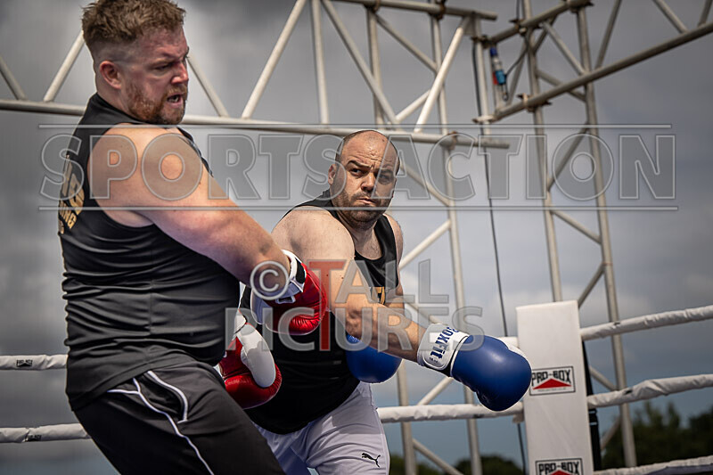 BOUT 2- Dave Tornado Taylor v Marvin Le Marvellous Odillard-13 - BOUT 2- Dave 'Tornado' Taylor v Marvin 'Le Marvellous' Odillard