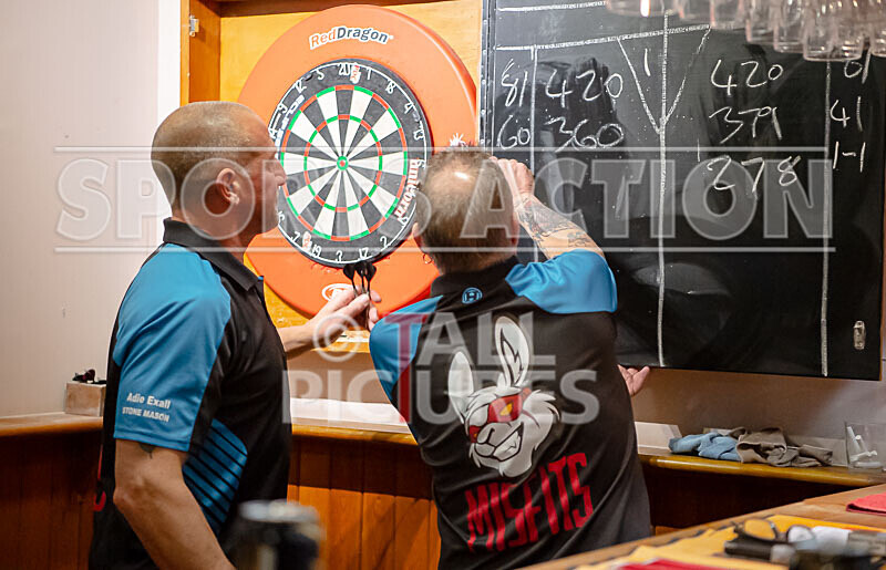 DARTS_Misfits v Bulls Up-19 - HERALD DARTS LEAGUE_MISFITS v BULLS UP