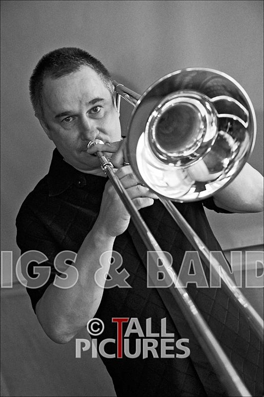 Boneheads-8_BW - THE BONEHEADS