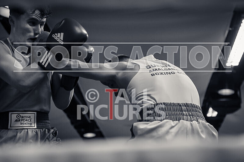 BOUT 11_Niall Adams v Blaine Lambert-15 - BOUT 11_Niall Adams v Blaine Lambert